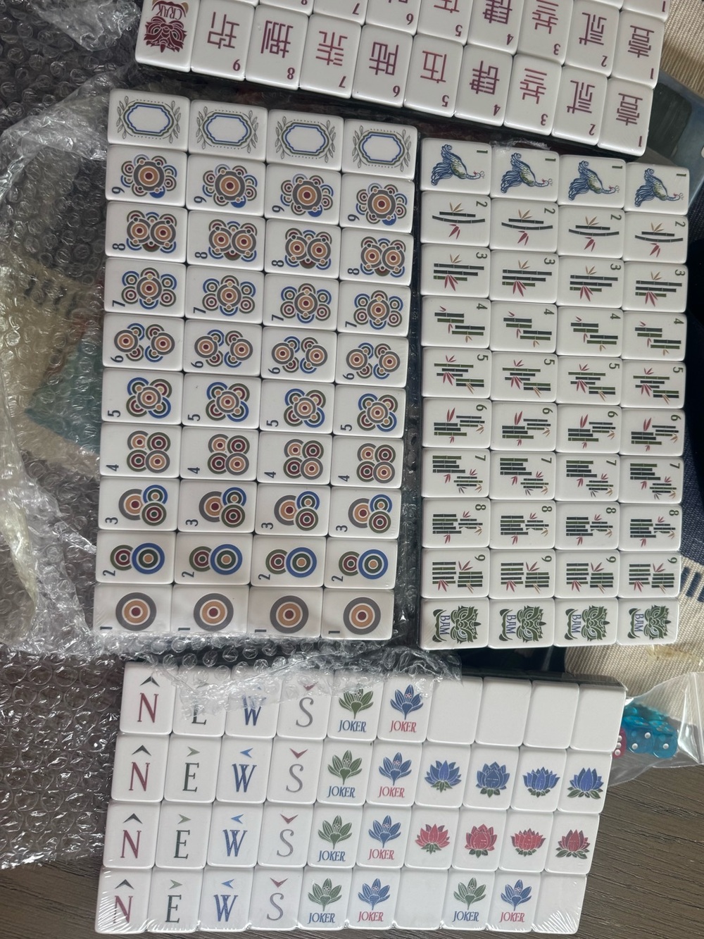 NIB Brand New Wood Grain Mahjong Set 160 Engraved 4 Layer Acrylic luxury Tile - Picture 12 of 14